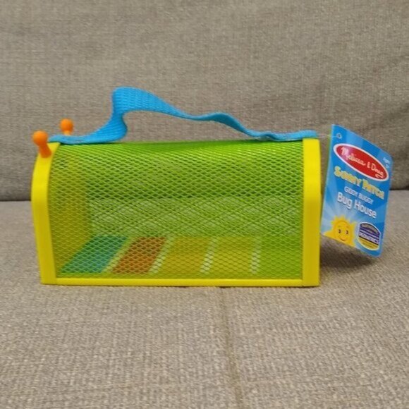 NWT Melissa and Doug Sunny Patch Bug House Outdoor Toy - Picture 2 of 5